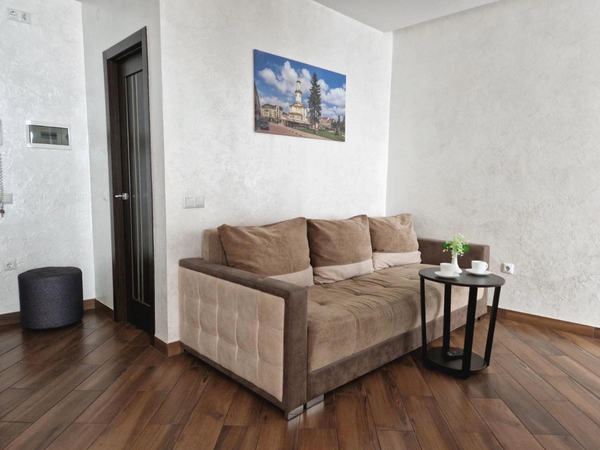Apartment On Belvedere Ιβανό-Φρανκίβσκ Εξωτερικό φωτογραφία