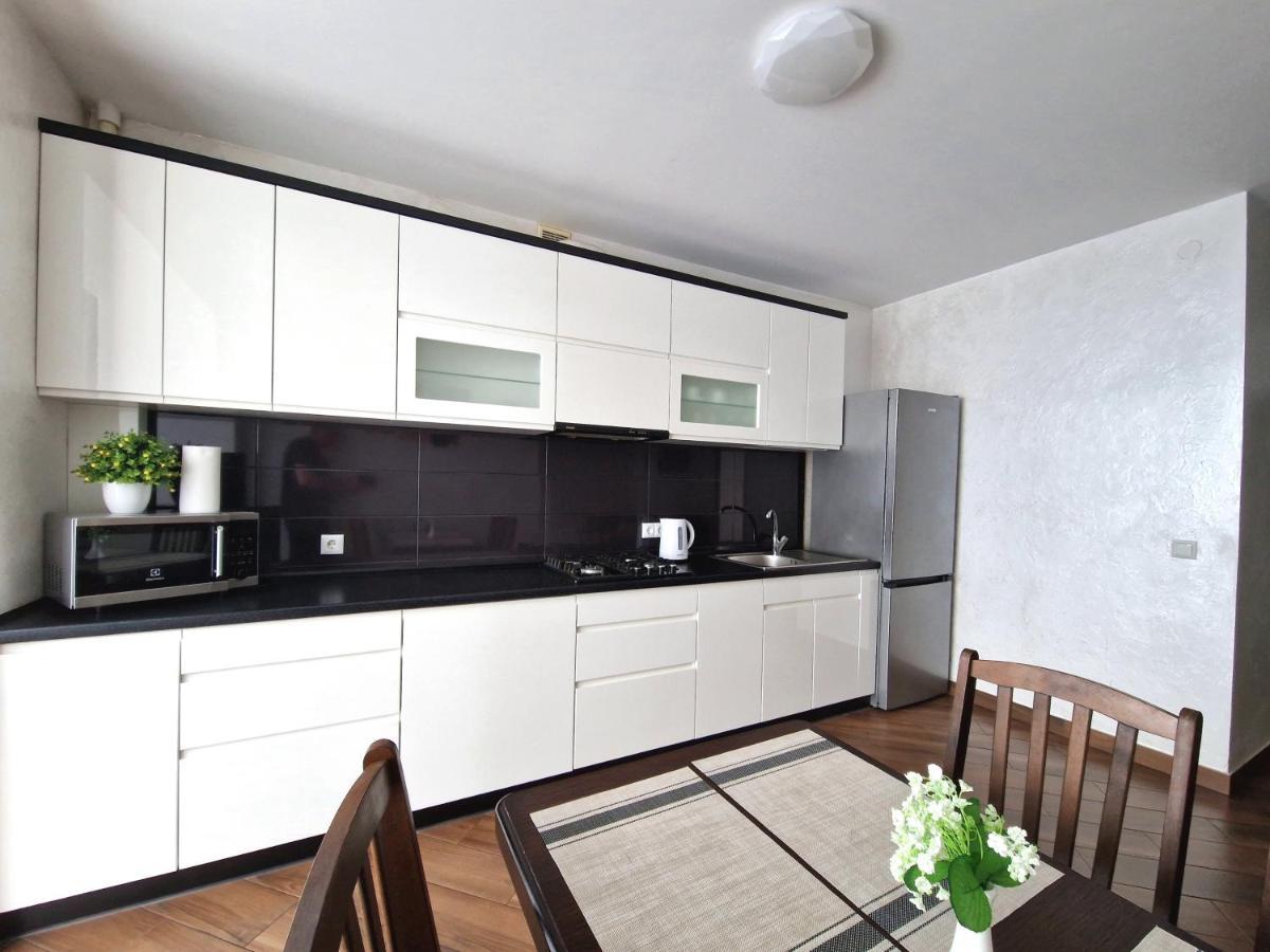 Apartment On Belvedere Ιβανό-Φρανκίβσκ Εξωτερικό φωτογραφία