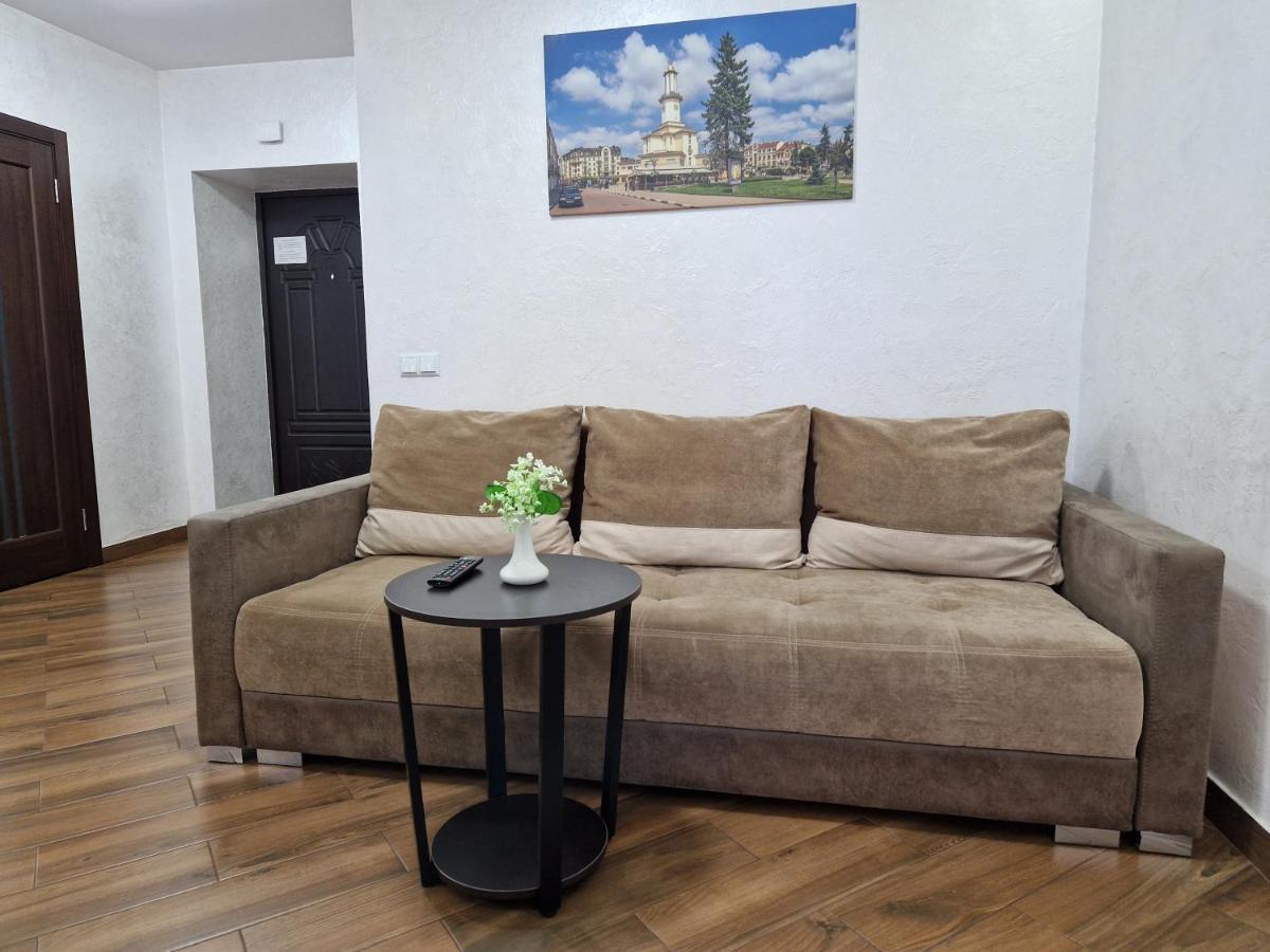 Apartment On Belvedere Ιβανό-Φρανκίβσκ Εξωτερικό φωτογραφία